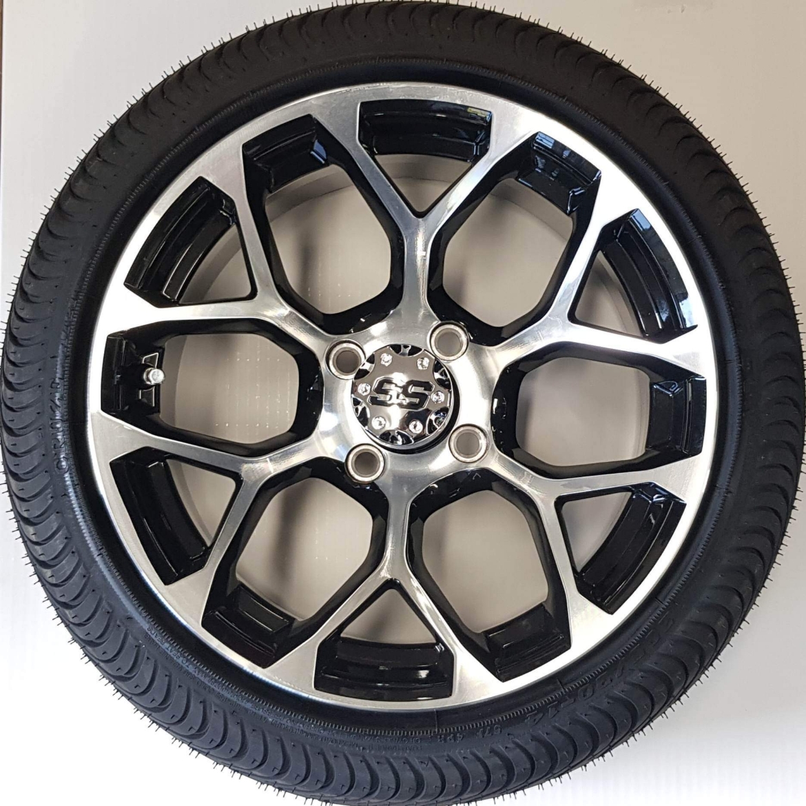Picture of ODYSSEY Mag Wheel Set - Series 90 Alpine 14x7 Black Machined - Arisun Cruze 205/30-14 Tyre