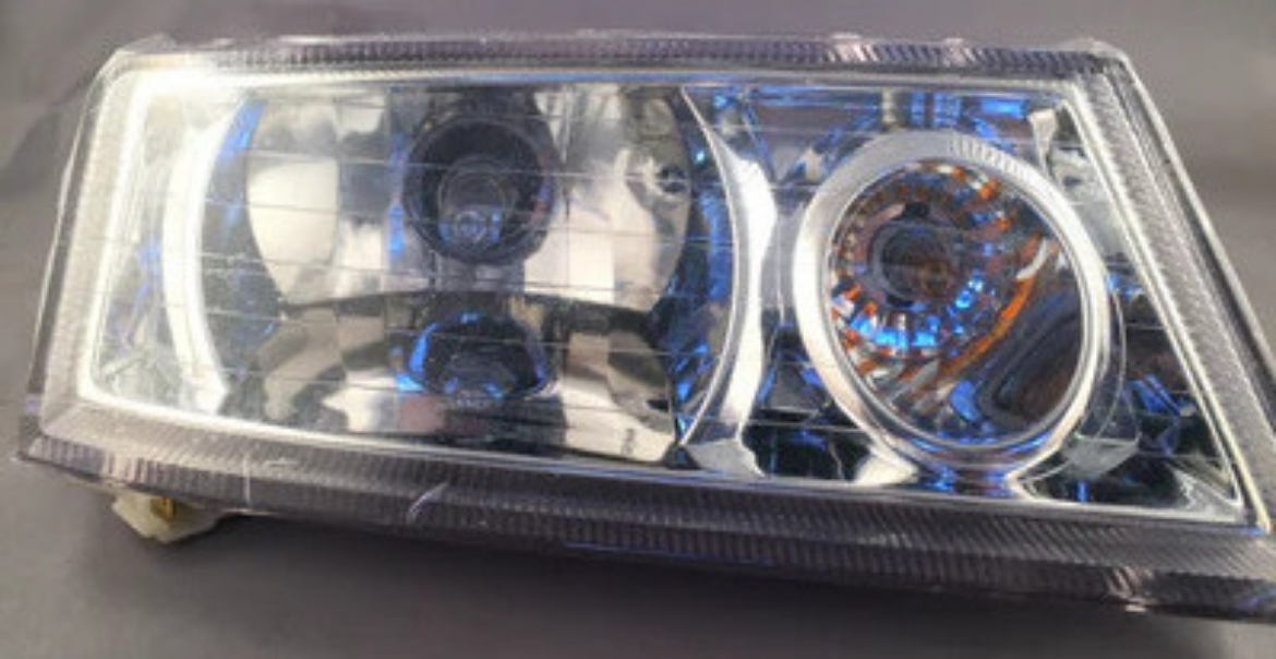 Picture of EMC ELITE RHS (PASSENGER) HEADLIGHT ASSY